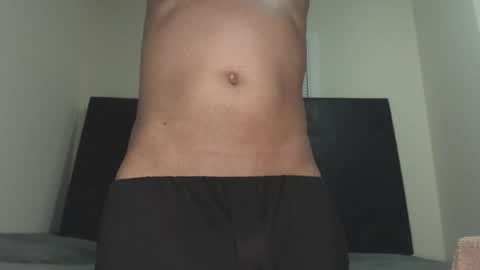 Snapshot of shyguy0401xx chatting on 04/24/26, 02:36 ShyGuy0401xx online show from 04/24/26, 02:36