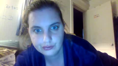shylee538825 online show from 10/21/25, 08:42