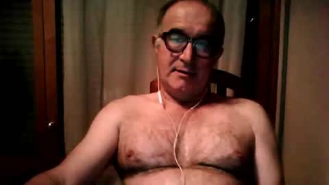shymmy10 online show from 04/19/26, 03:28