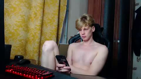 Tom and Betty online show from 04/24/26, 03:36