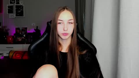 SIA online show from 09/28/25, 02:06