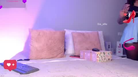 Snapshot of sia_ellis chatting on 06/18/26, 01:06 Salome Next streaming 11102024 online show from 06/18/26, 01:06