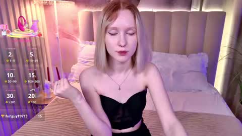 Snapshot of sia_hart chatting on 06/10/26, 12:15 Sia online show from 06/10/26, 12:15