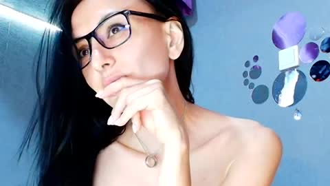 Snapshot of siaconna chatting on 06/26/26, 09:35 Siaconna online show from 06/26/26, 09:35
