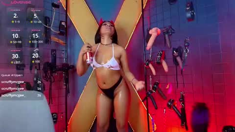 siara_bdsm online show from 10/17/25, 08:44