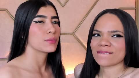 Siara and Zoe tattoo online show from 12/12/24, 12:38