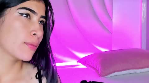 Snapshot of siara_lewis_ chatting on 05/16/26, 12:40 Siara and Zoe tattoo online show from 05/16/26, 12:40