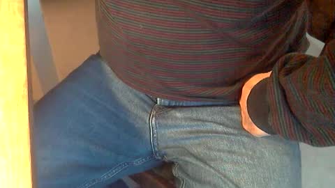 Snapshot of sibblii0 chatting on 12/18/24, 07:47 Seba online show from 12/18/24, 07:47