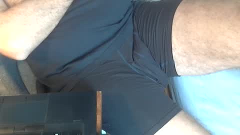 Snapshot of sibblii0 chatting on 01/03/25, 08:43 Seba online show from 01/03/25, 08:43