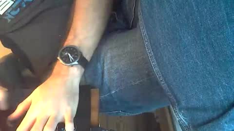 Snapshot of sibblii0 chatting on 01/03/25, 12:08 Seba online show from 01/03/25, 12:08