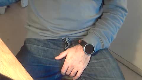 Snapshot of sibblii0 chatting on 01/09/25, 07:21 Seba online show from 01/09/25, 07:21