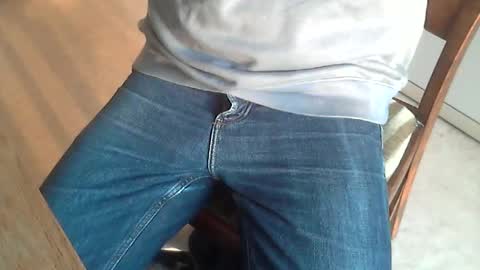 Snapshot of sibblii0 chatting on 02/11/25, 07:23 Seba online show from 02/11/25, 07:23