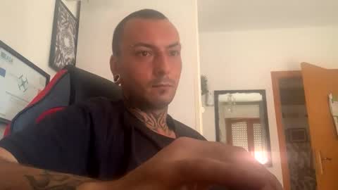 sidvicious23cm online show from 09/23/25, 07:55