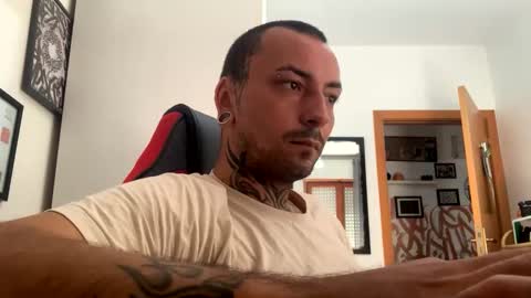 sidvicious23cm online show from 09/26/25, 08:29