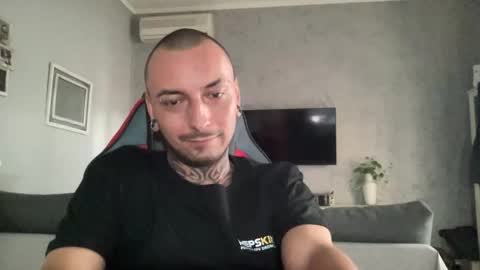 sidvicious23cm online show from 10/30/25, 02:40