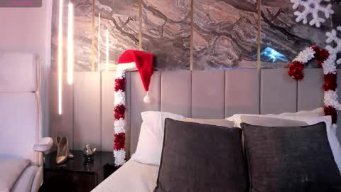 Sienna Blake online show from 12/14/25, 11:15