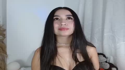 Snapshot of sienna_lorens chatting on 03/22/26, 04:49 Amber online show from 03/22/26, 04:49