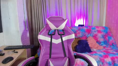 sienna_lux01 online show from 06/04/26, 04:07