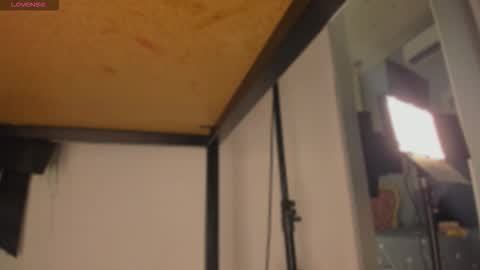 Snapshot of sienna_miller_27 chatting on 09/30/25, 11:26 Keira online show from 09/30/25, 11:26