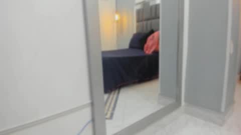 Snapshot of sienna_miller_27 chatting on 10/10/25, 10:47 Keira online show from 10/10/25, 10:47