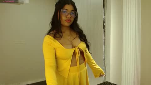 Sienna online show from 10/03/25, 11:07