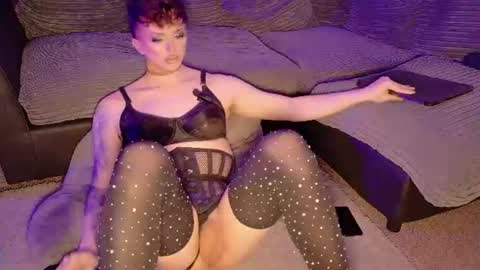 Snapshot of siennalamalfa chatting on 06/24/26, 04:06 Sienna La Malfa online show from 06/24/26, 04:06