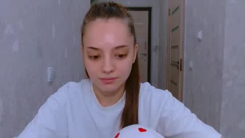Snapshot of siennamia chatting on 05/11/26, 06:38 Sienna Mia online show from 05/11/26, 06:38