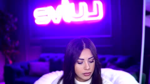 Sienna online show from 11/06/25, 10:05