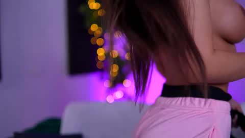 Sienna online show from 04/18/26, 10:08