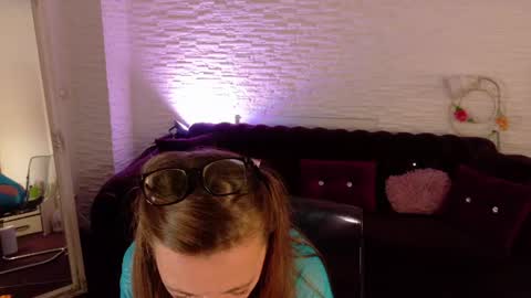 Snapshot of siennashinee chatting on 07/14/26, 07:08 siennashinee online show from 07/14/26, 07:08