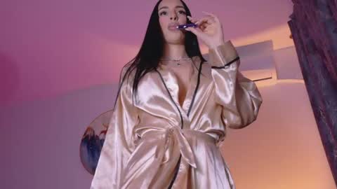 Sienna online show from 04/22/26, 07:59