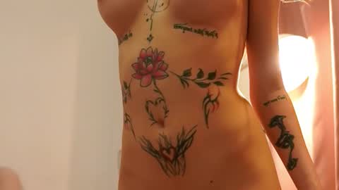 siennasyn online show from 03/10/26, 08:14