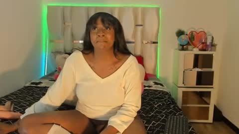 sierra_violet online show from 12/09/24, 11:15