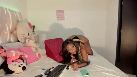 sierra_violet online show from 01/18/25, 01:19