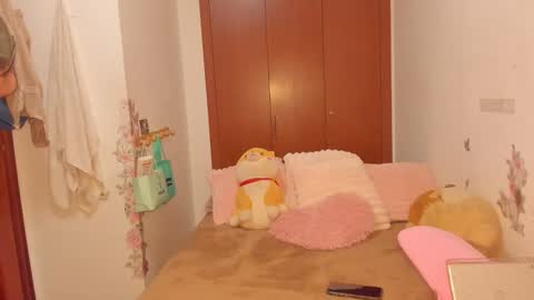 sierra_violet online show from 05/06/26, 06:13