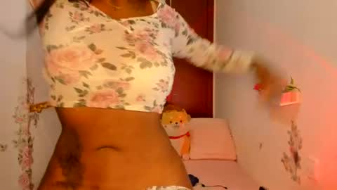 Snapshot of sierra_violet chatting on 07/08/26, 06:56 sierra_violet online show from 07/08/26, 06:56