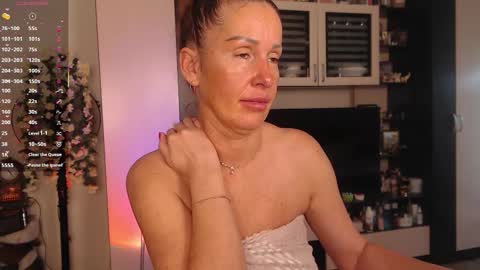 silenaa_sloussen online show from 09/15/25, 04:34