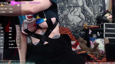 Allmylinkssilentmary666 online show from 12/31/24, 01:26