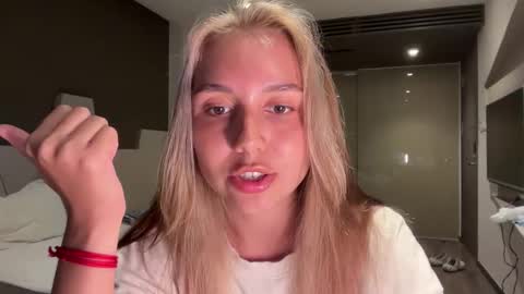 You fav Miss Si online show from 02/14/26, 11:07