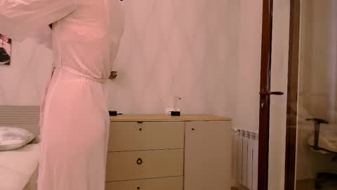 silk_ann online show from 11/05/25, 05:18