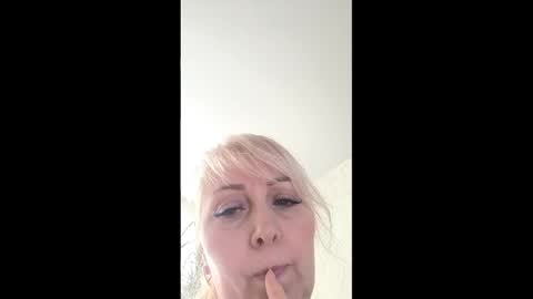 silkblondevip22 online show from 04/24/26, 09:12