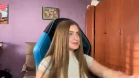 Erica online show from 05/11/26, 02:45
