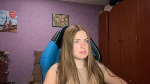 Erica online show from 05/15/26, 05:53