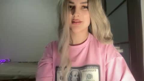 silkybabe19 online show from 12/19/25, 09:44