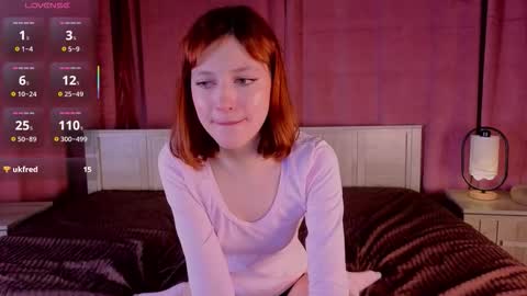 Snapshot of silly___woman chatting on 11/12/25, 01:33 silly___woman online show from 11/12/25, 01:33