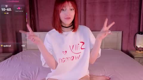 Snapshot of silly___woman chatting on 11/30/25, 08:24 silly___woman online show from 11/30/25, 08:24