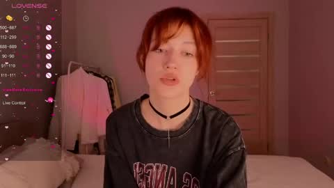 silly___woman online show from 05/10/26, 09:47