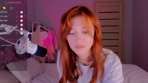 silly___woman online show from 06/11/26, 07:56