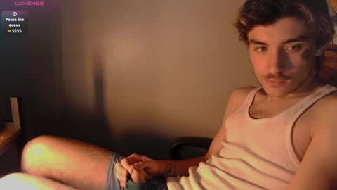 Snapshot of silly_cybin chatting on 09/26/25, 01:04 cybin online show from 09/26/25, 01:04