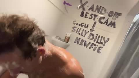 Silly Dilly Newfie online show from 07/28/26, 05:56
